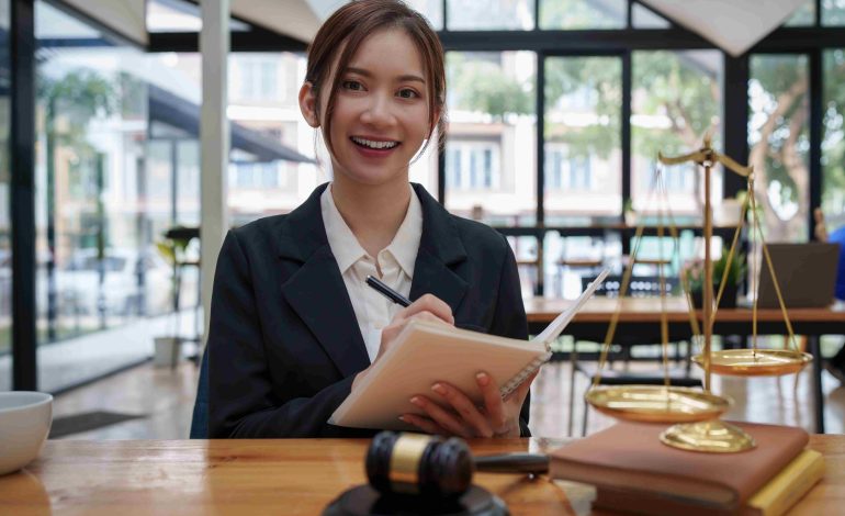 How the Best Lawyer in Dubai Helps Clients Win Complex Legal Battles