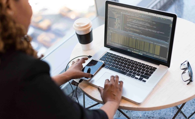 How a Custom App Development Company Builds Apps for Your Business